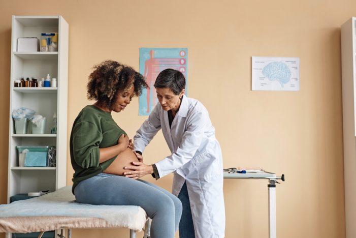 Despite Higher Covid Risk, Pregnant Women Are Now Ineligible for Vaccine
